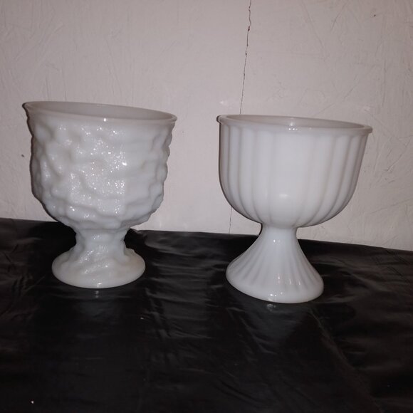 Vintage Milk Glass Vase/Planters - Picture 5 of 10